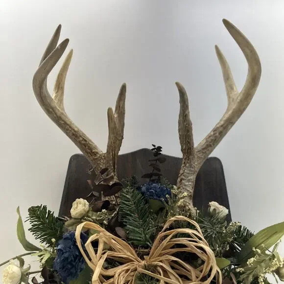 Vintage Floral Deer Antlers Trophy Mount Plaque 8 Point Cabin Decor Rustic